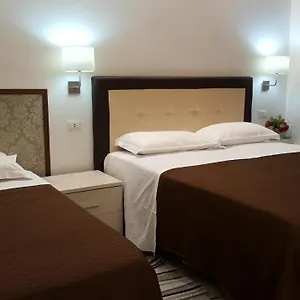 2* Bed & Breakfast Sol Romae